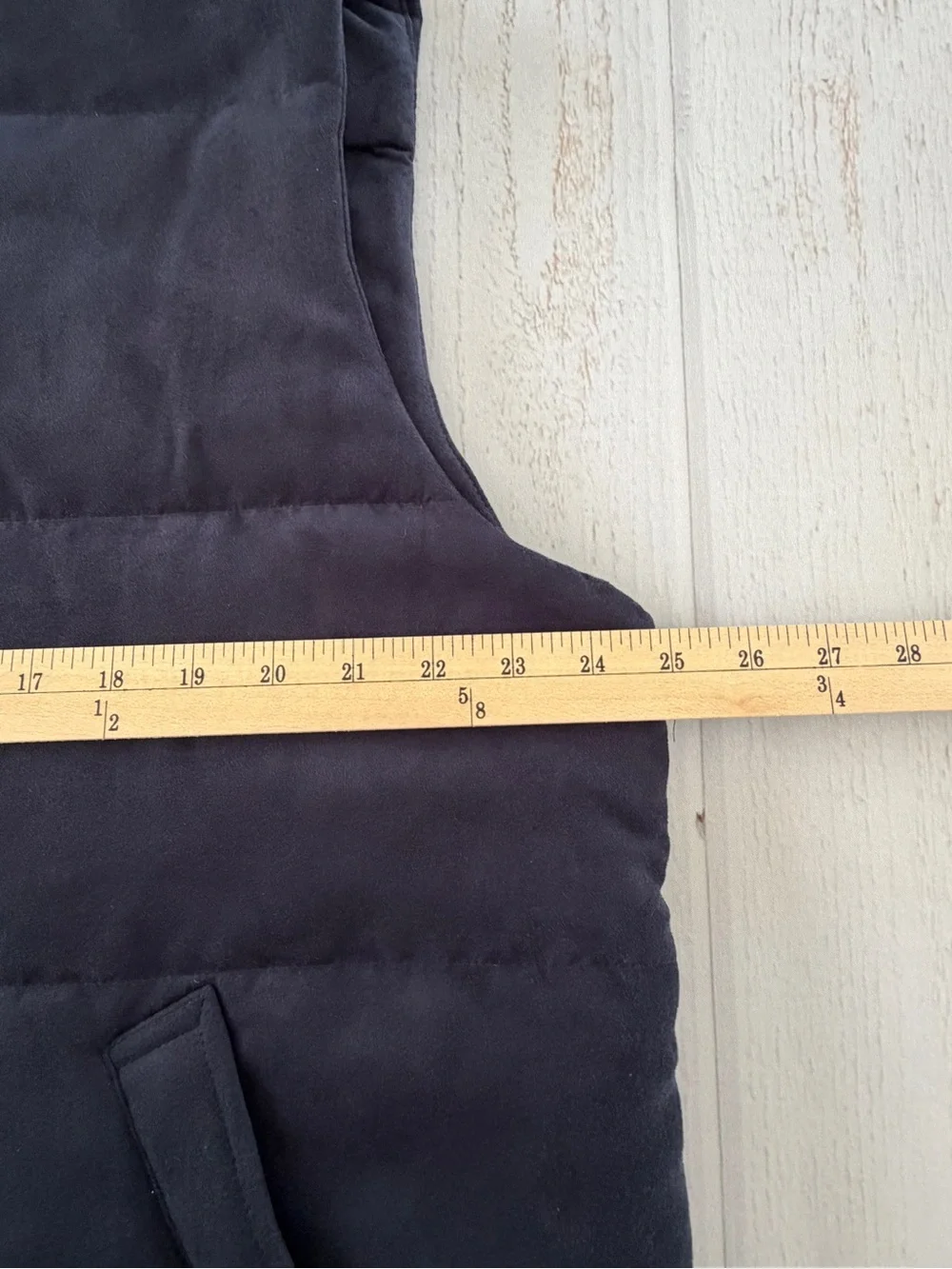Banana Republic Vegan Suede Puffer Vest XL Navy Quiet Luxury Preppy